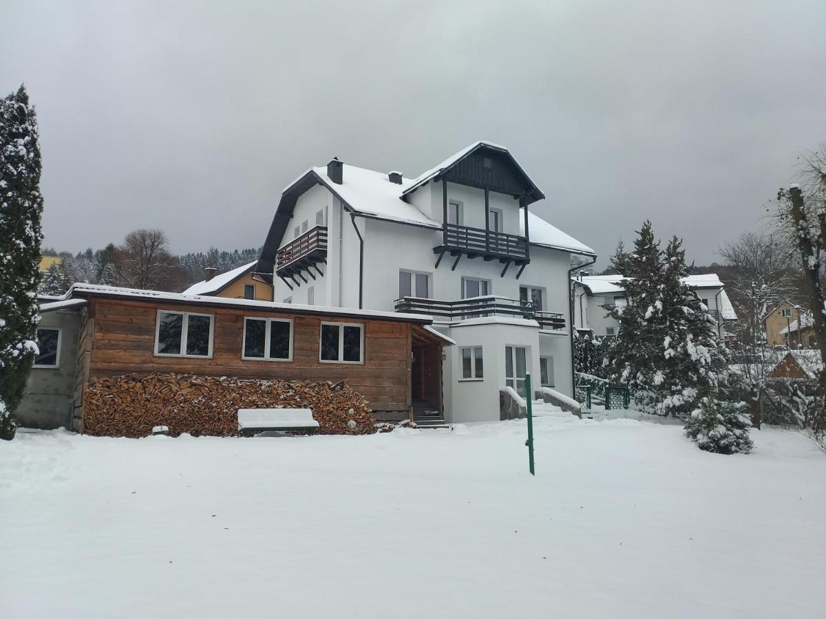 Milusia Muszyna Hotel Exterior photo